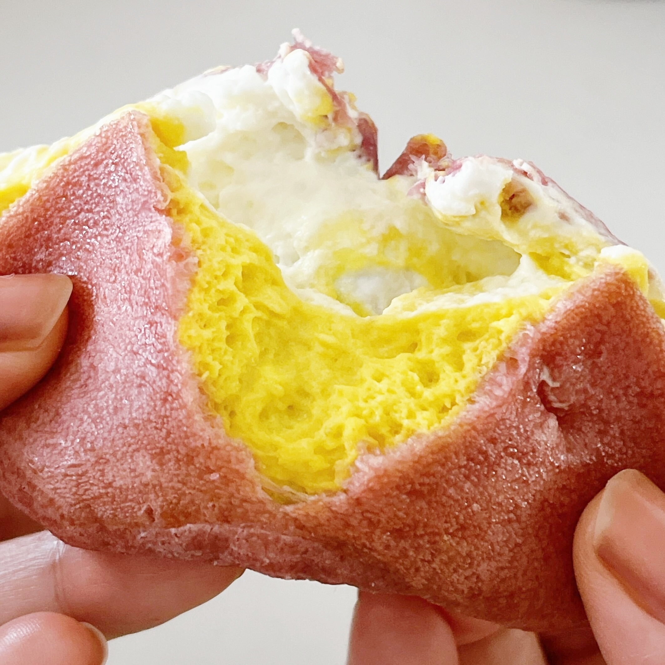 セブン-イレブンのオススメのスイーツ「やきいもこ やきいもクリーム&ホイップ」