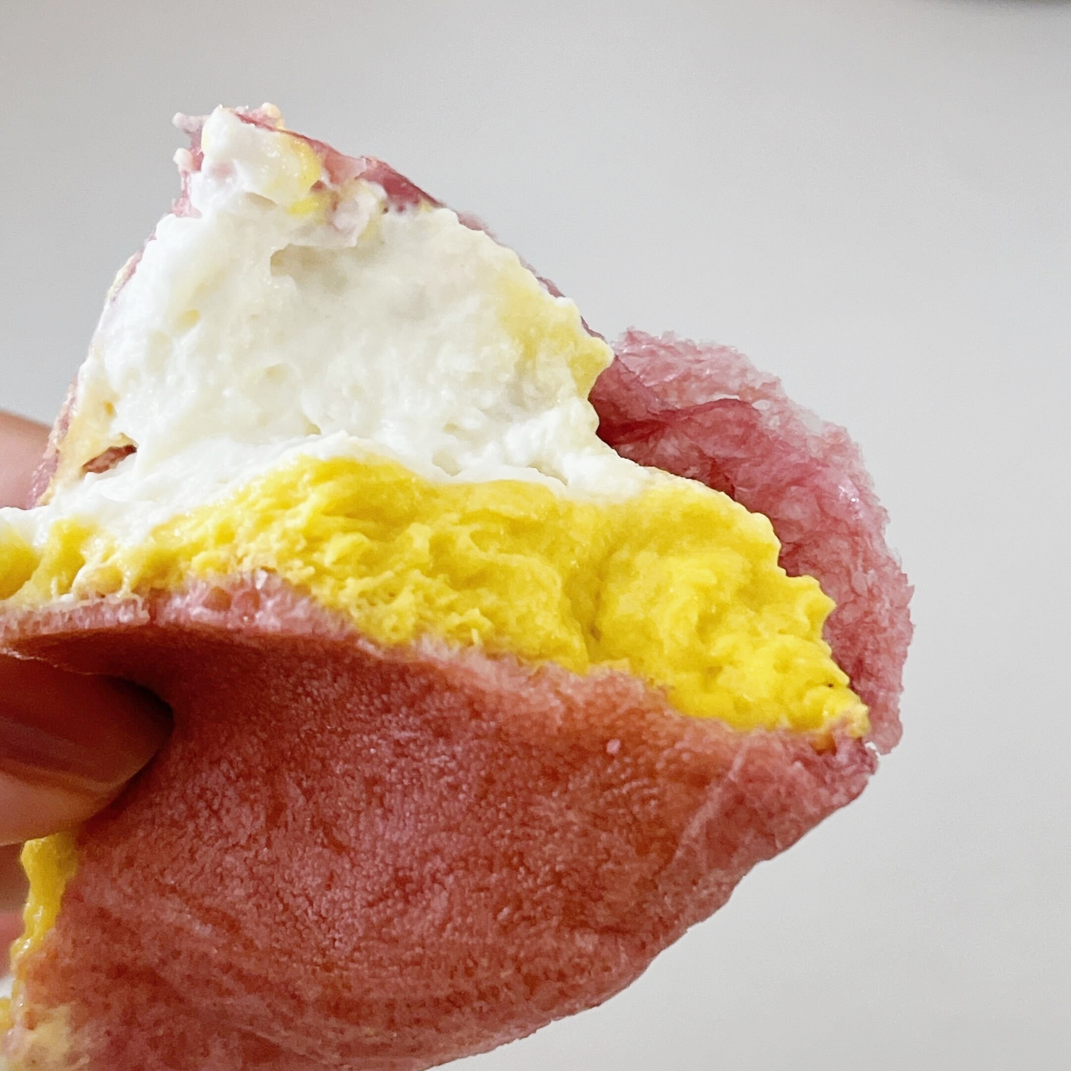 セブン-イレブンのオススメのスイーツ「やきいもこ やきいもクリーム&ホイップ」