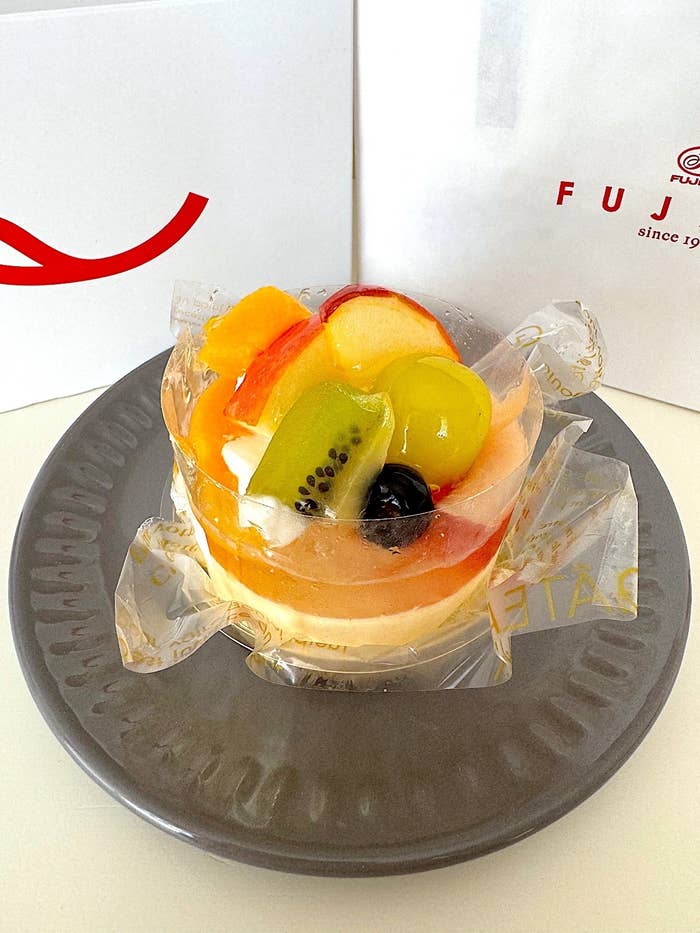 不二家のおすすめスイーツ「贅沢フルーツ三昧」