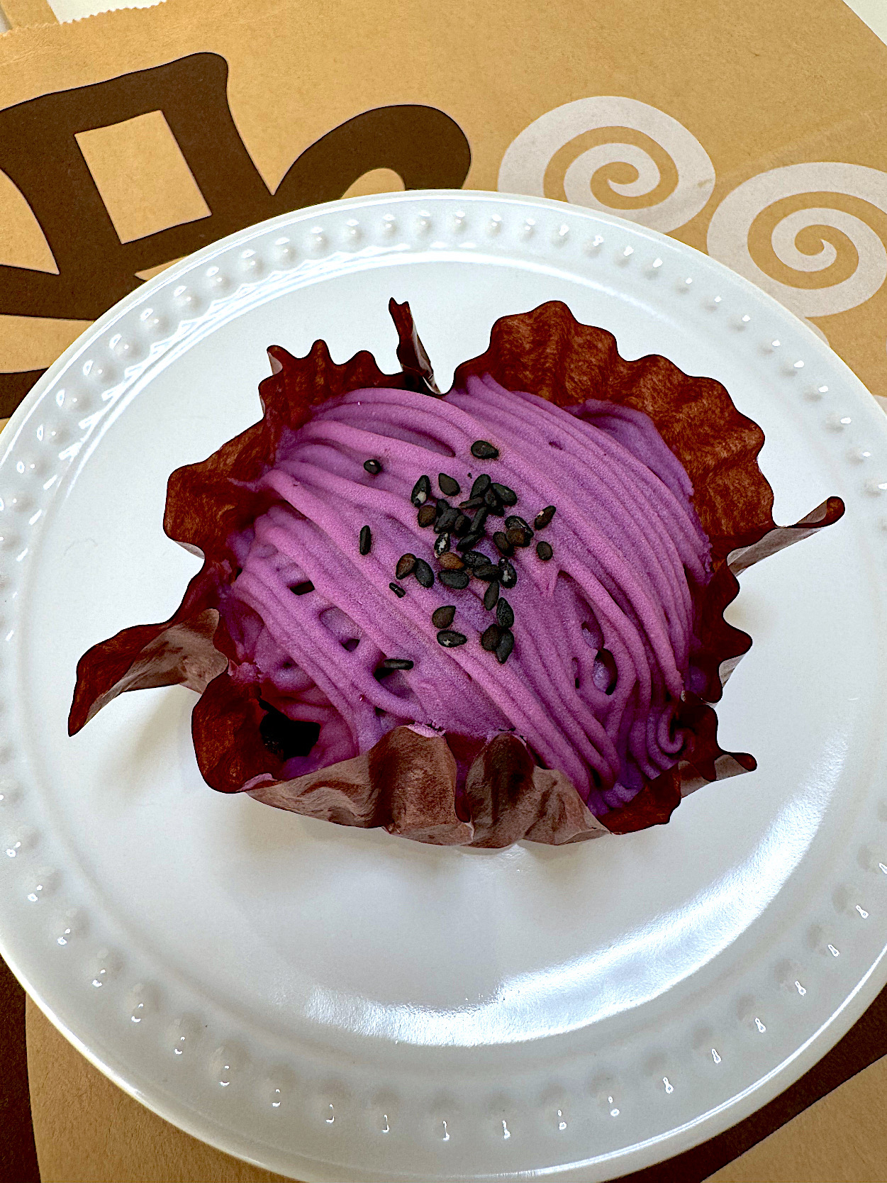 コメダ珈琲店のおすすめスイーツ「スイートパープルモンブラン」