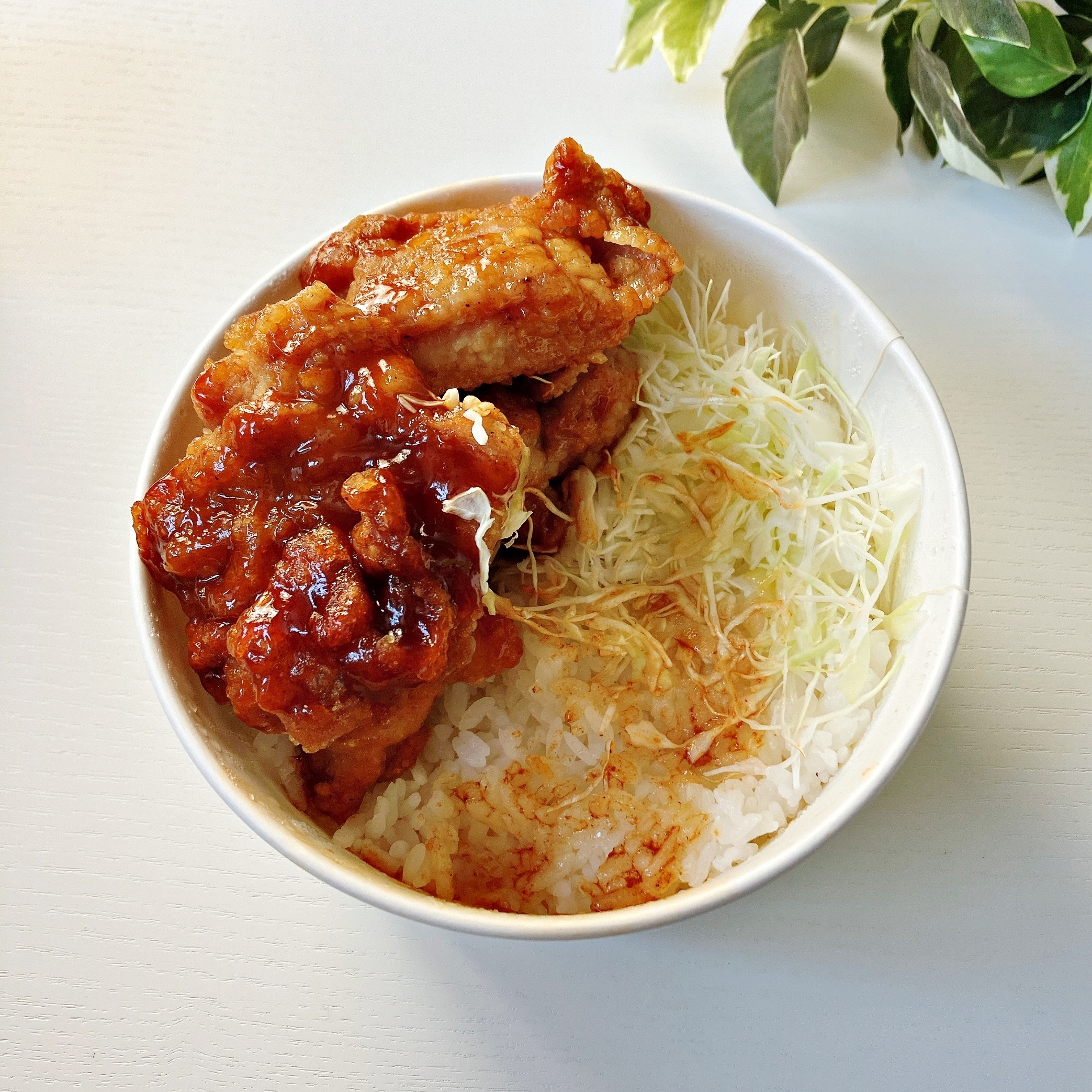 LAWSON（ローソン）のおすすめ弁当「ネネチキン監修 ヤンニョムチキン丼」