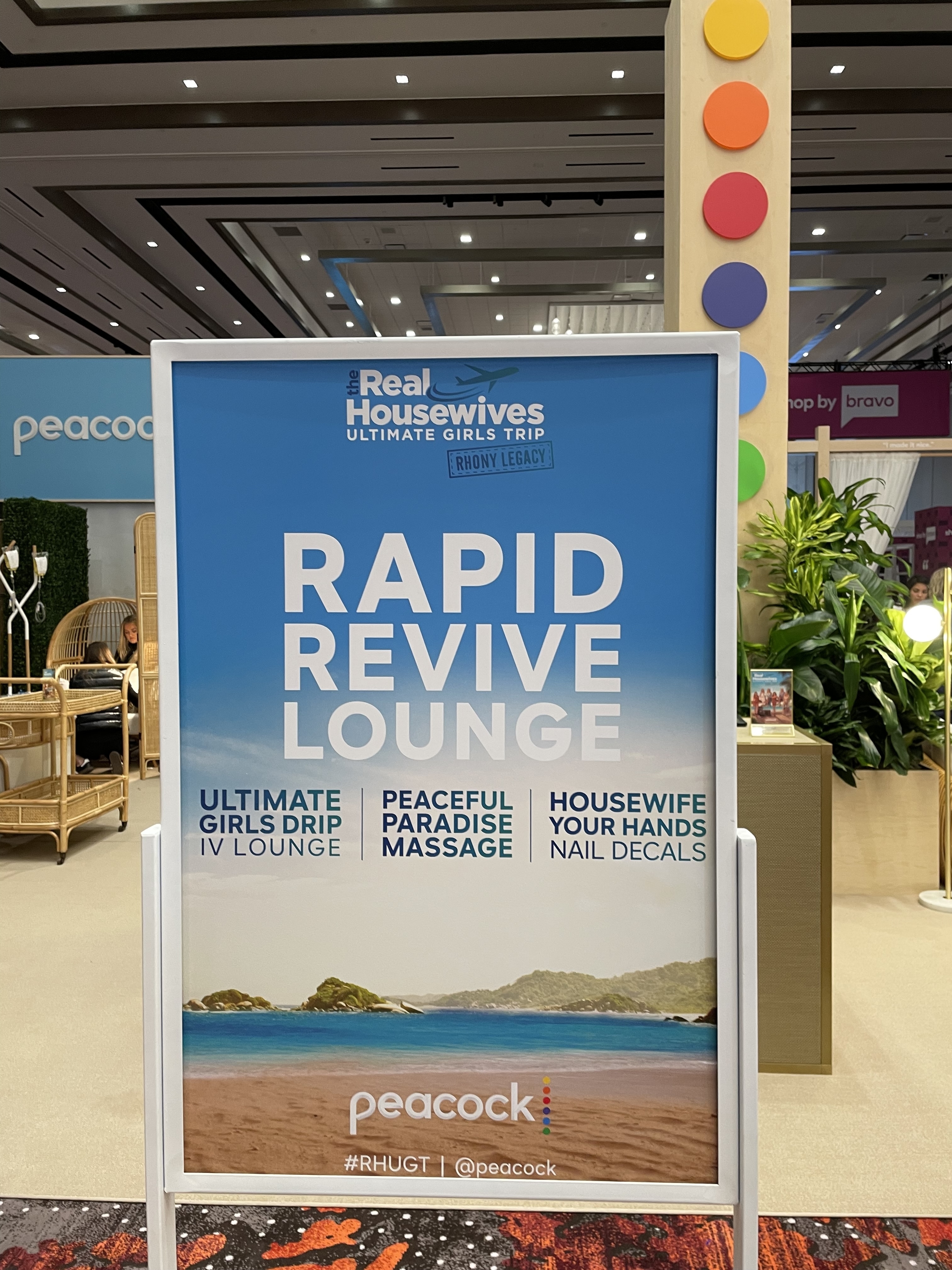 Rapid Revive Lounge sign