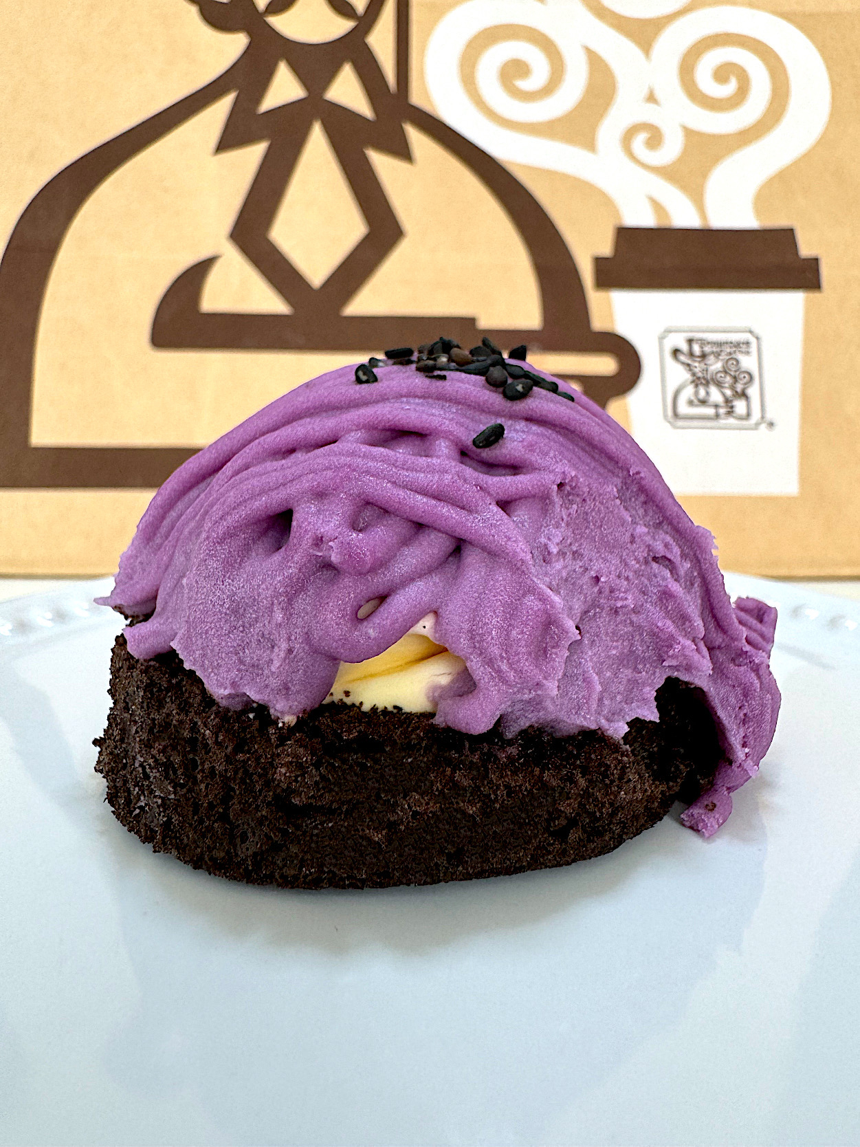 コメダ珈琲店のおすすめスイーツ「スイートパープルモンブラン」