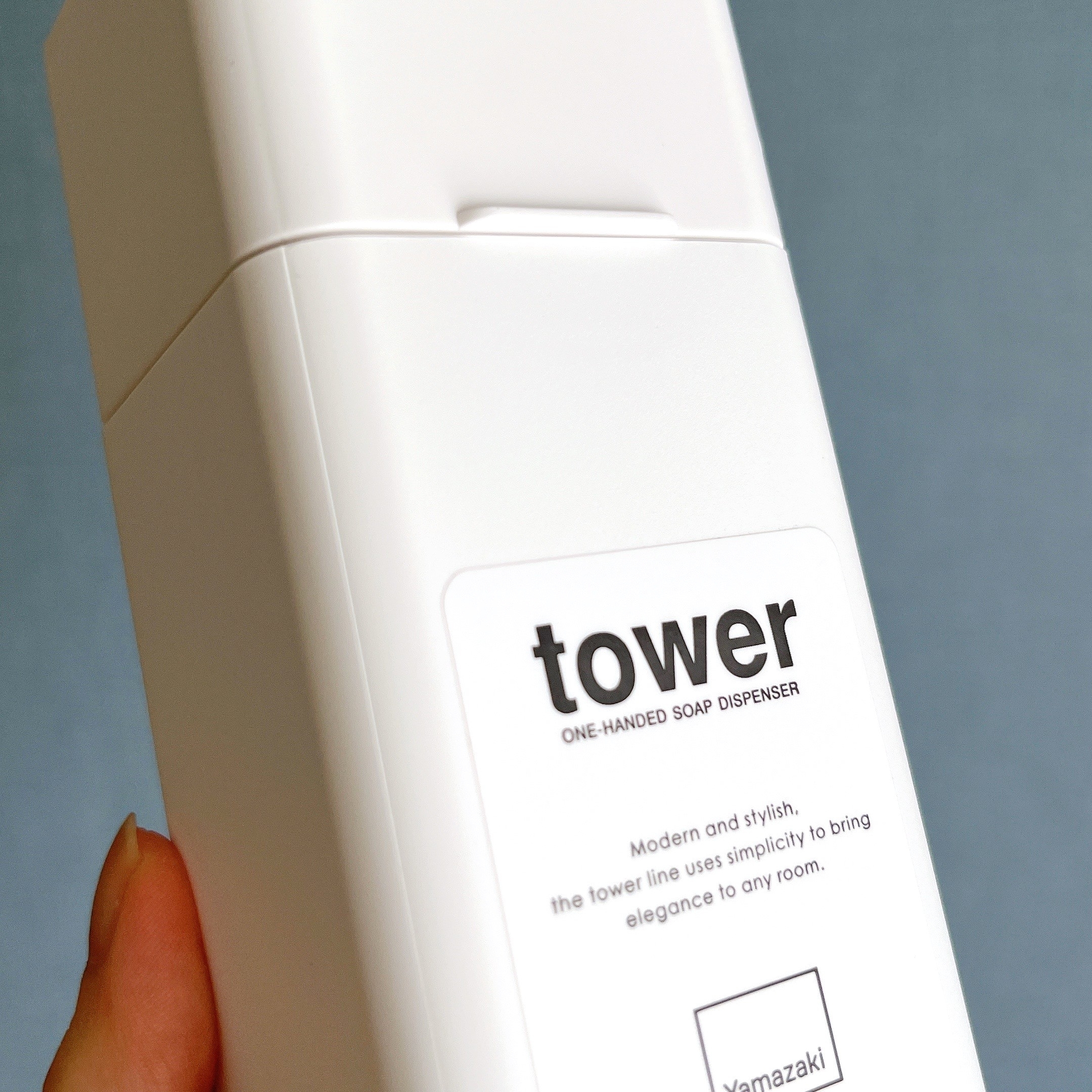 ロフトのオススメのグッズ「片手で出せるディスペンサー ホワイト tower(タワー)」