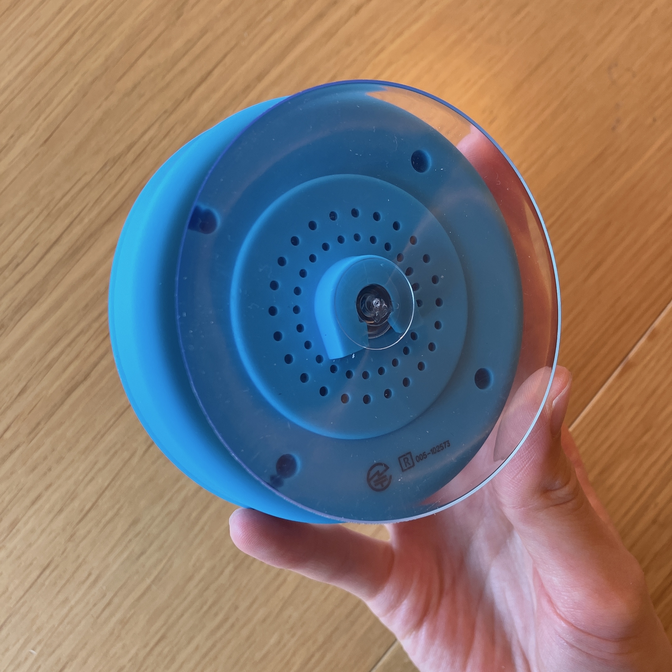 DAISO(ダイソー)のおすすめ雑貨「Bluetoothスピーカー4 防滴タイプ」