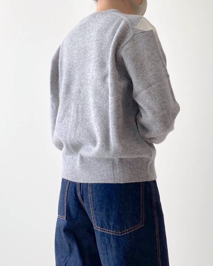 UNIQLO(ユニクロ)のおすすめトップス「プレミアムラムクルーネックセーター(長袖)」