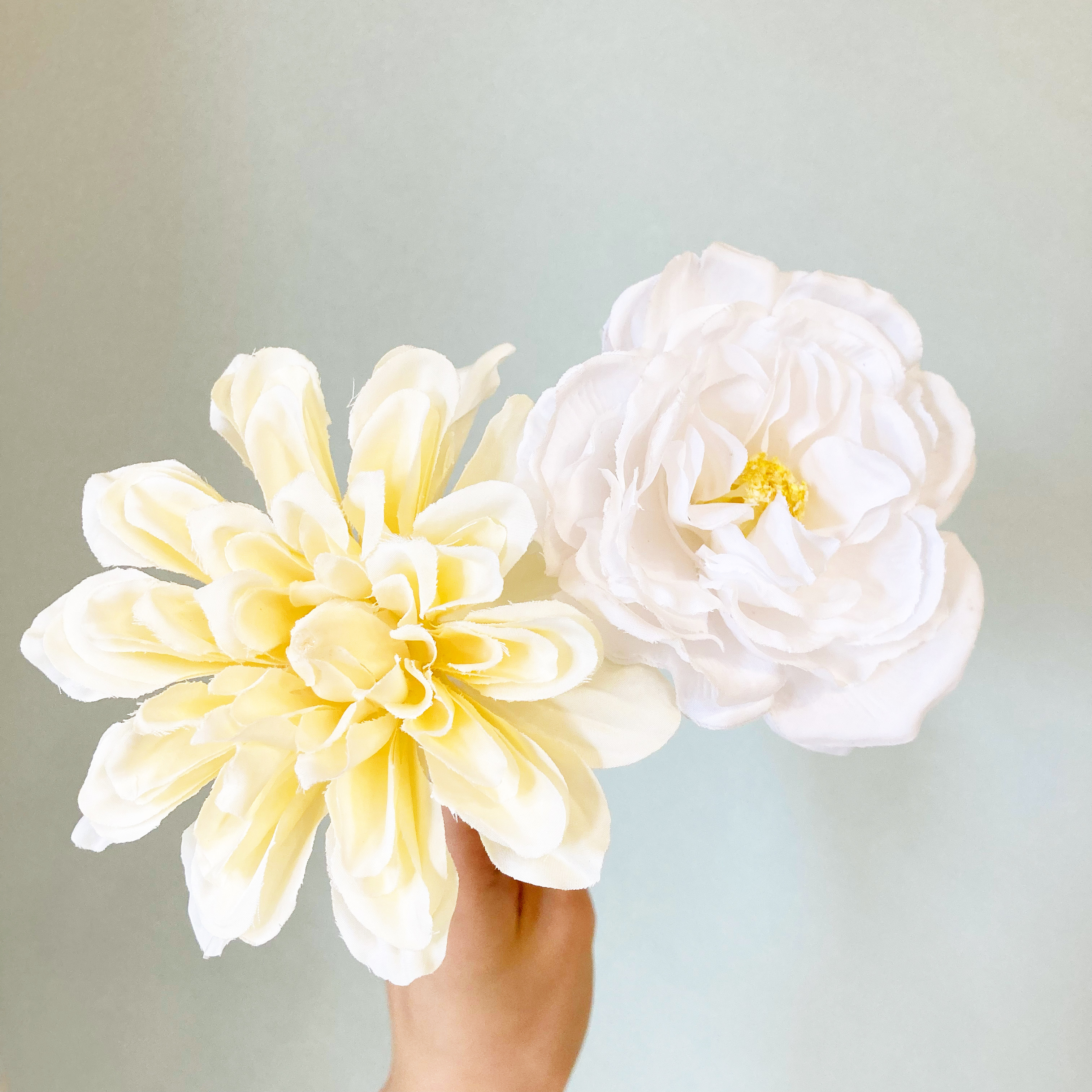 CanDo（キャンドゥ）の高見えインテリア「JFサヴォンフラワー スノーホワイト」「JFサヴォンフラワー コットンイエロー」