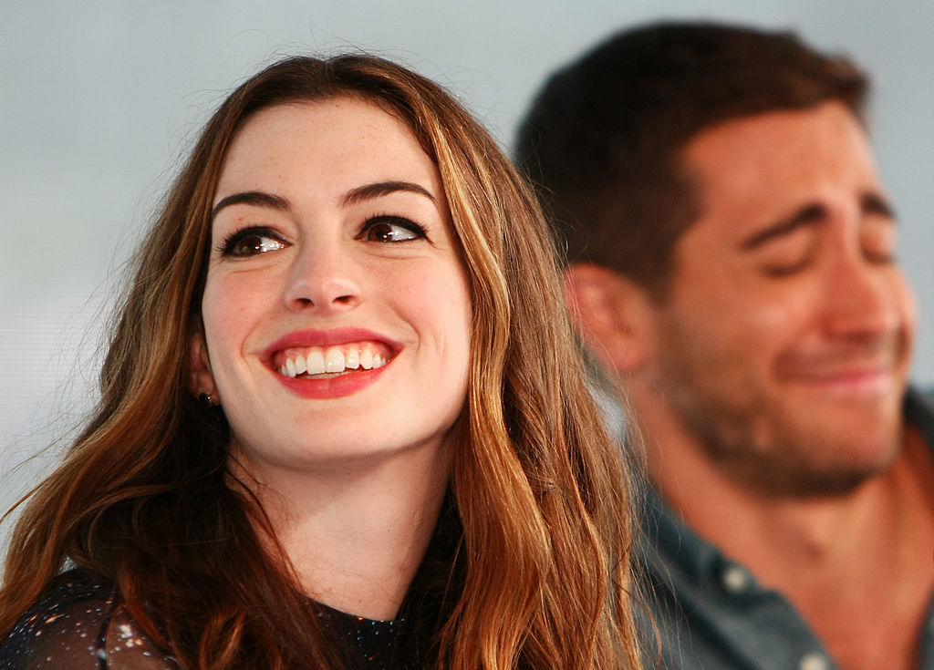 Closeup of Anne Hathaway and Jake Gyllenhaal