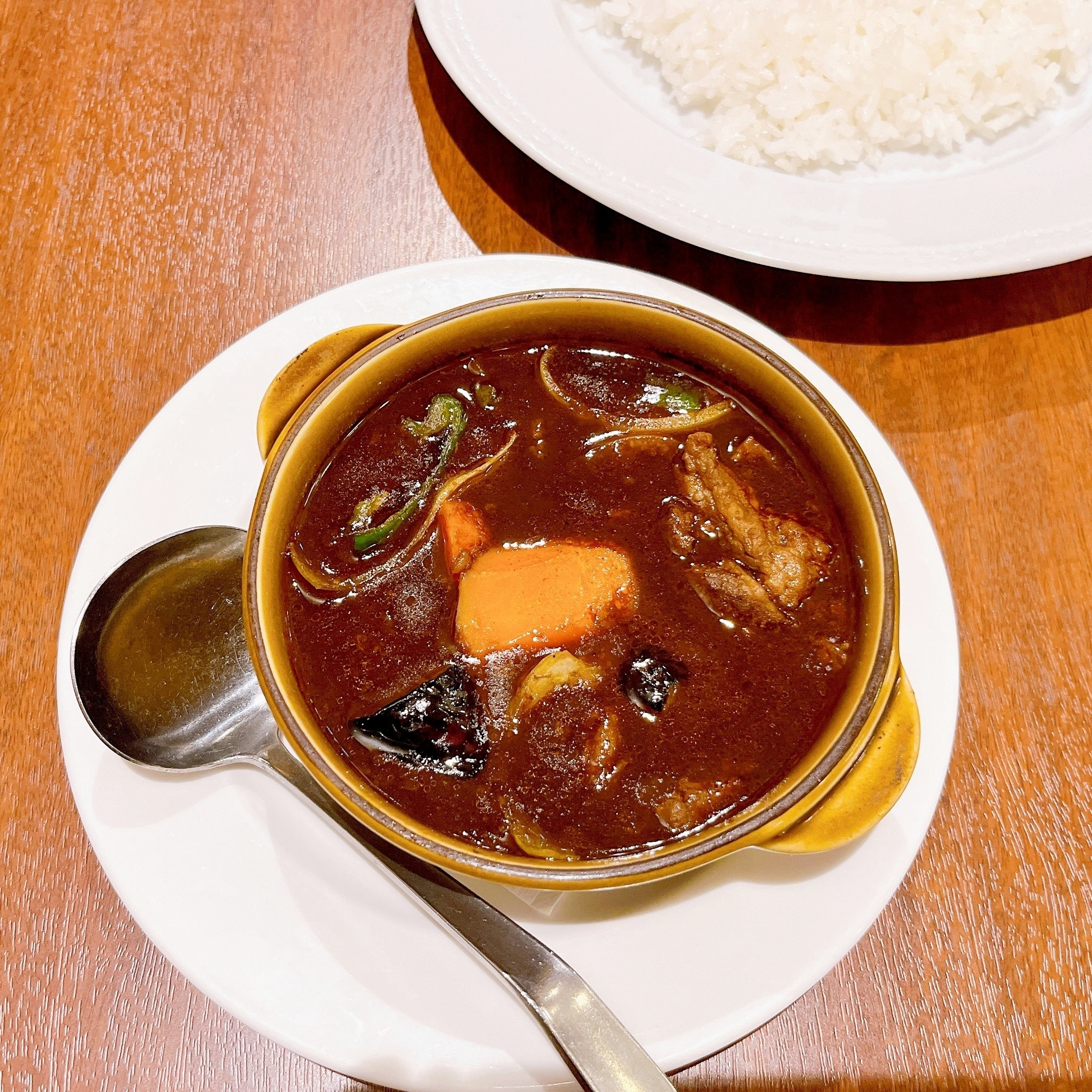 Royal Host（ロイヤルホスト）のおすすめメニュー「カシミールビーフカレー」