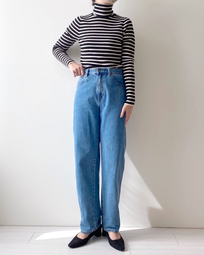 ユニクロ】何枚あってもいい！スッキリ見えるのに暖かい『楽ちん