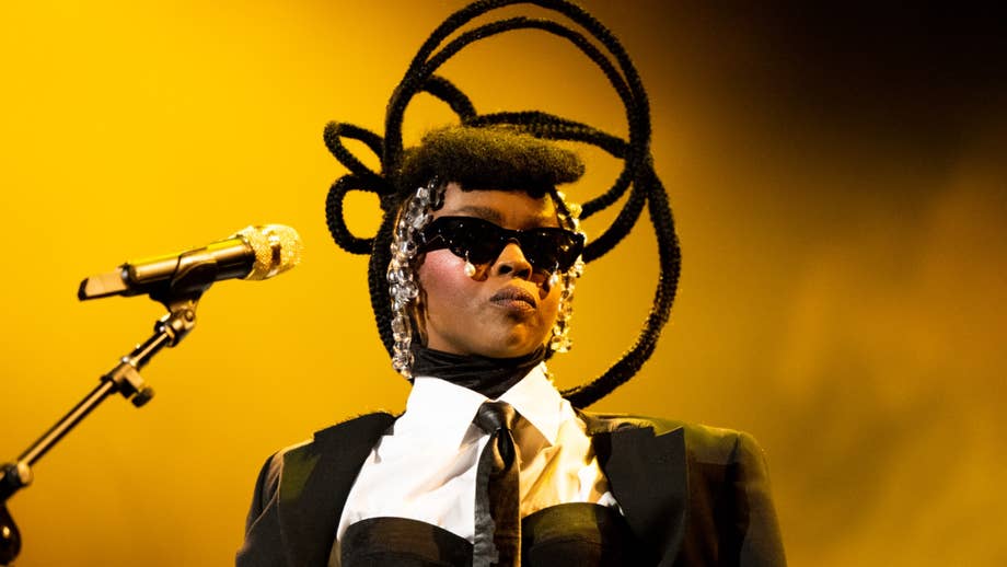 Why Lauryn Hill Stopped Making Music, Keeps Showing Up Late | Complex