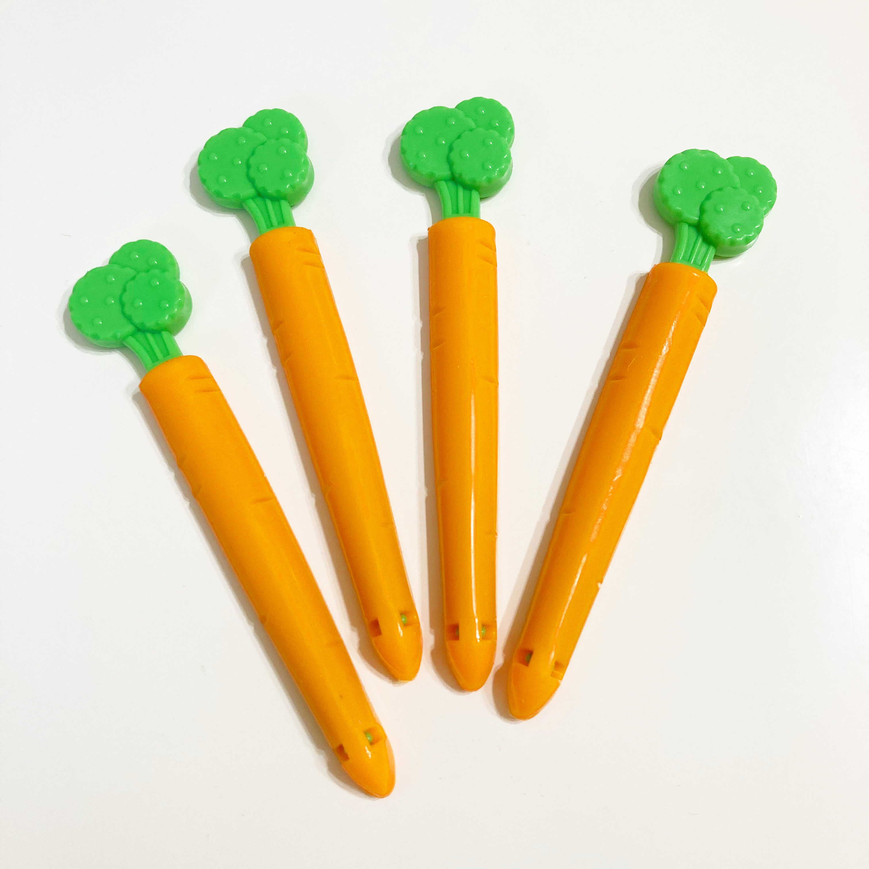 CanDo(キャンドゥ)のキッチンアイテム「袋留めクリップ(にんじん)4P」