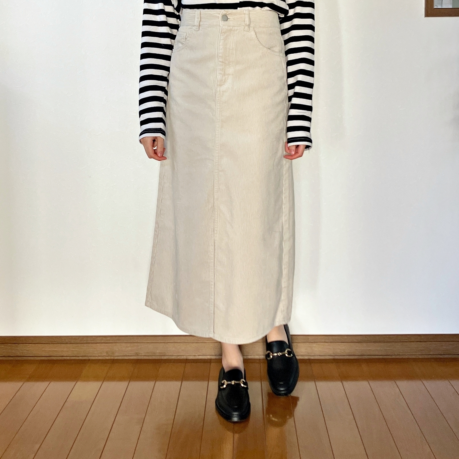 GU（ジーユー）のおすすめスカート「コーデュロイAラインロングスカート+E」