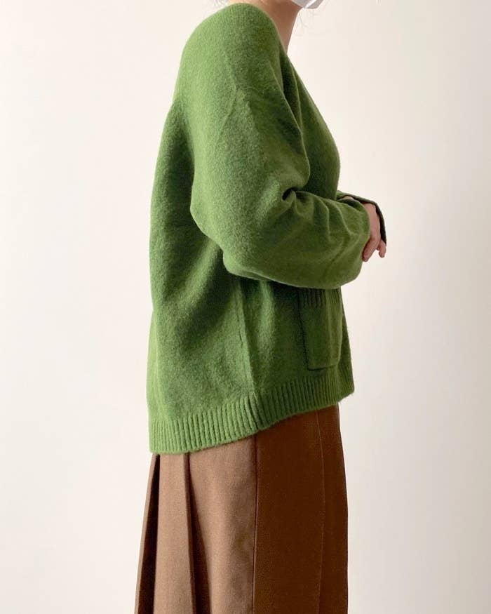 UNIQLO(ユニクロ)のおすすめアウター「スフレヤーンショートカーディガン(長袖)」