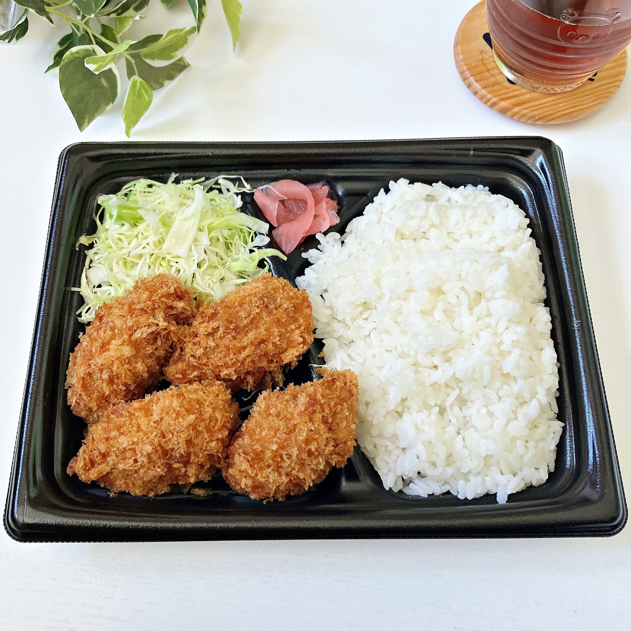 LAWSON（ローソン）のおすすめ弁当「大粒かきフライ弁当」