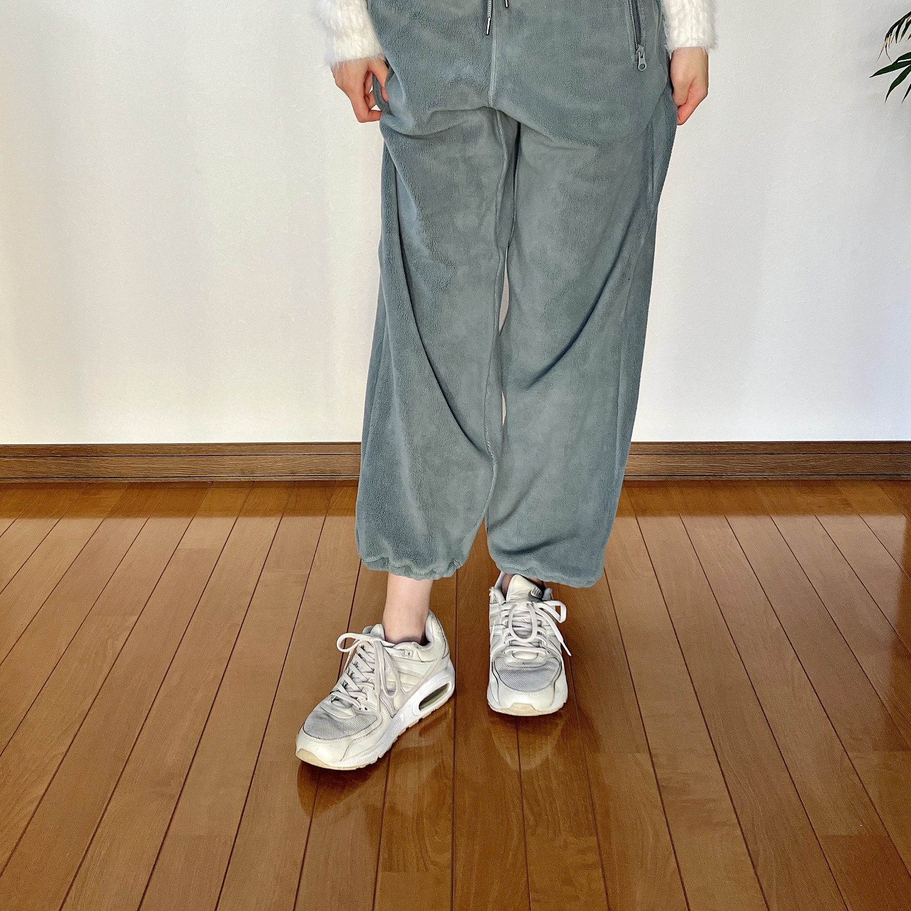 GU（ジーユー）のおすすめボトムス「ストレッチフリースジョガーパンツ」