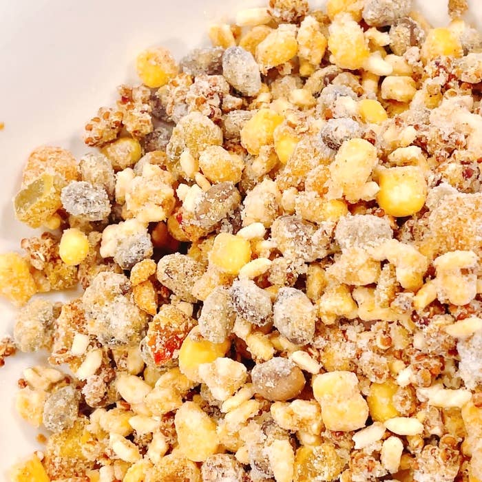 業務スーパーのオススメのフード「ブラウンライスサラダ」