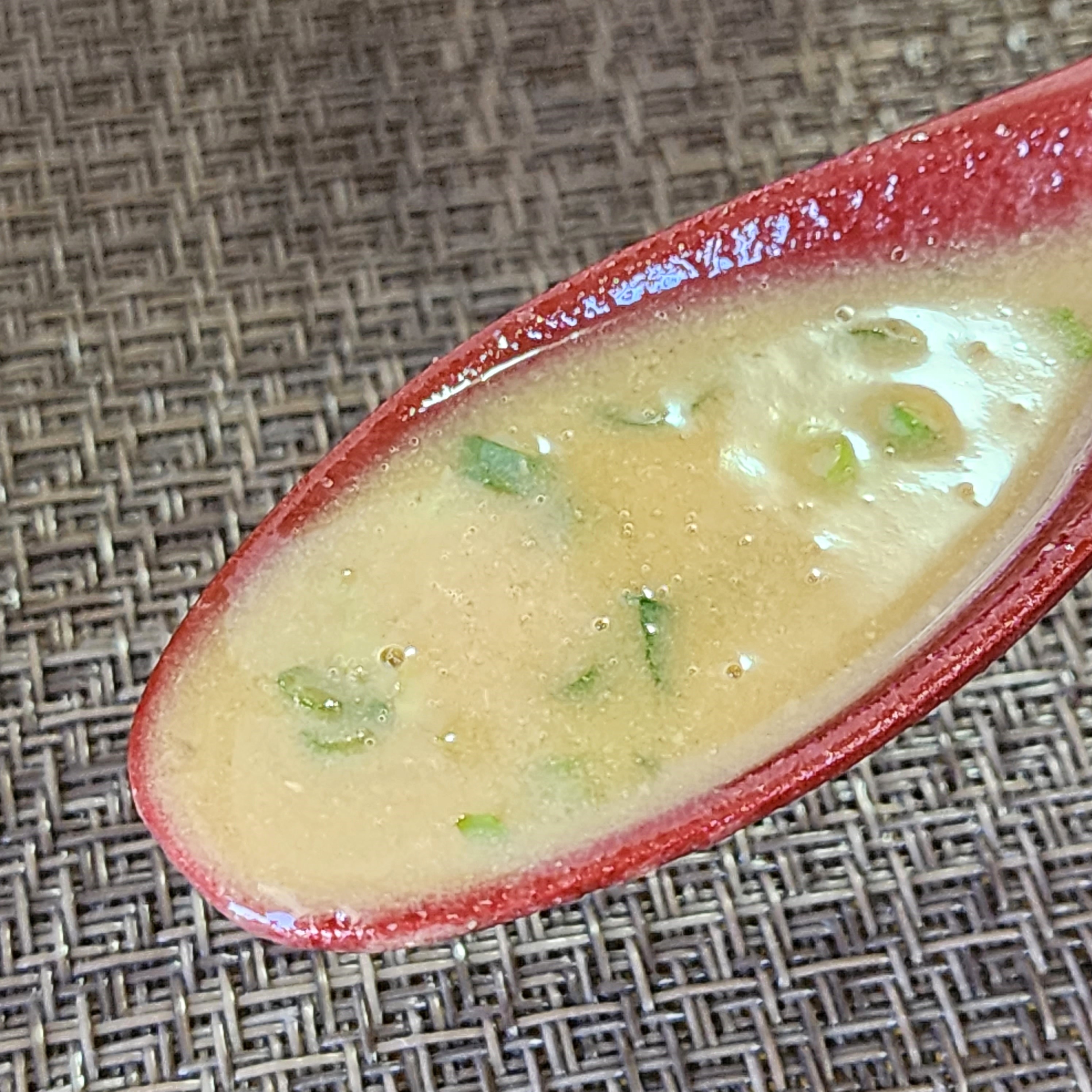 FamilyMart（ファミリーマート）のおすすめフード「こってり鶏白湯ラーメン」