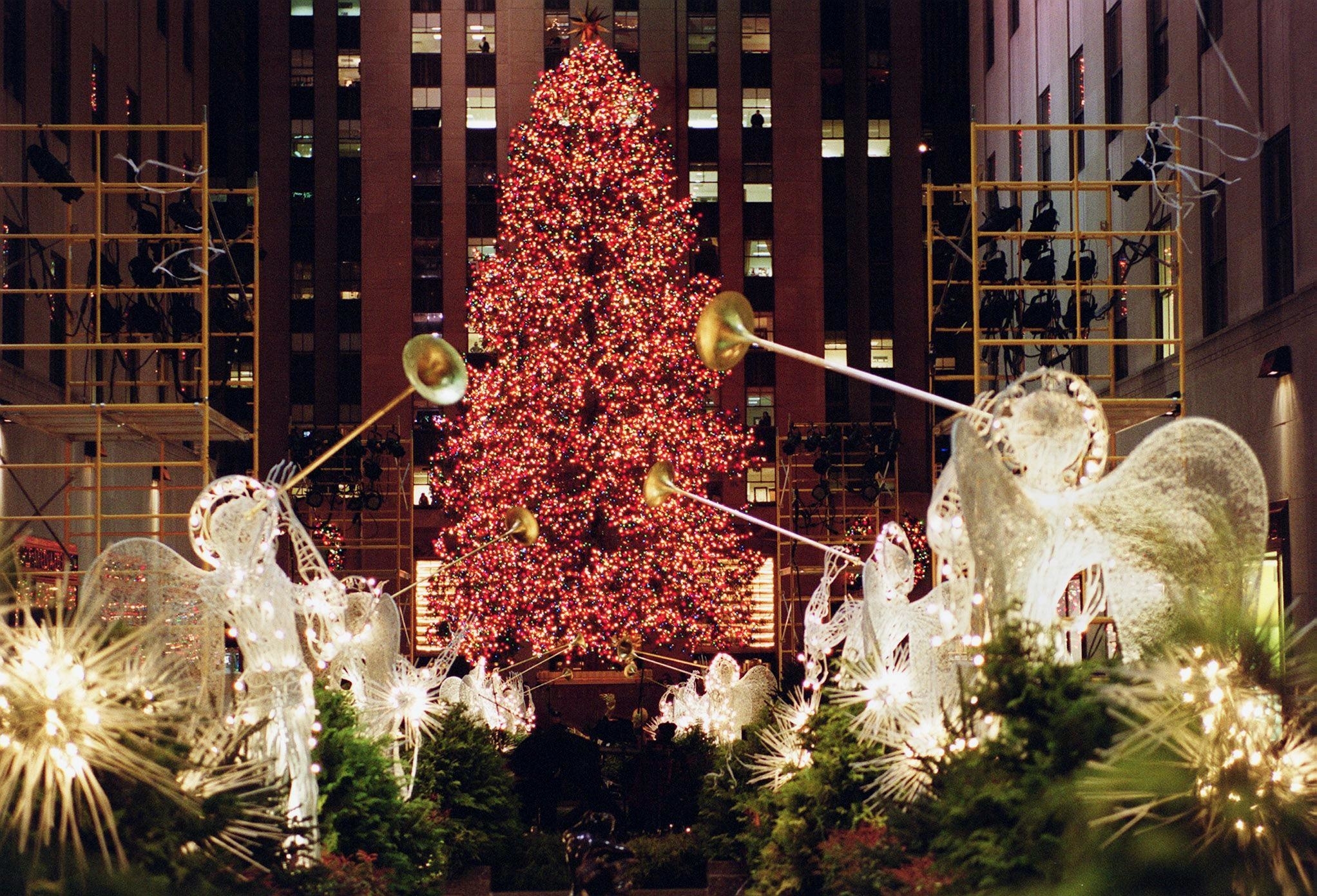 Rockefeller Center&#x27;s Christmas tree