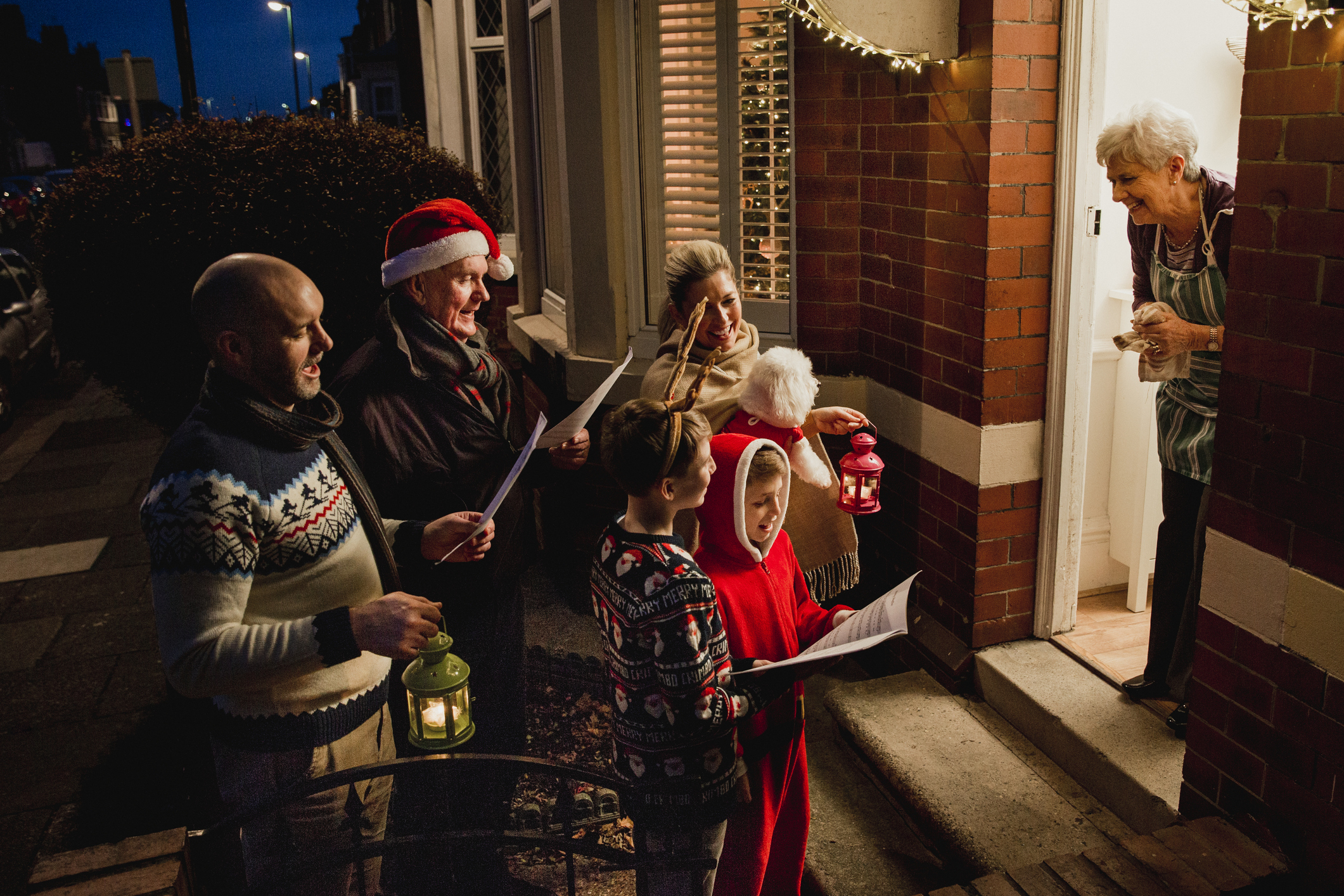 modern-day carolers