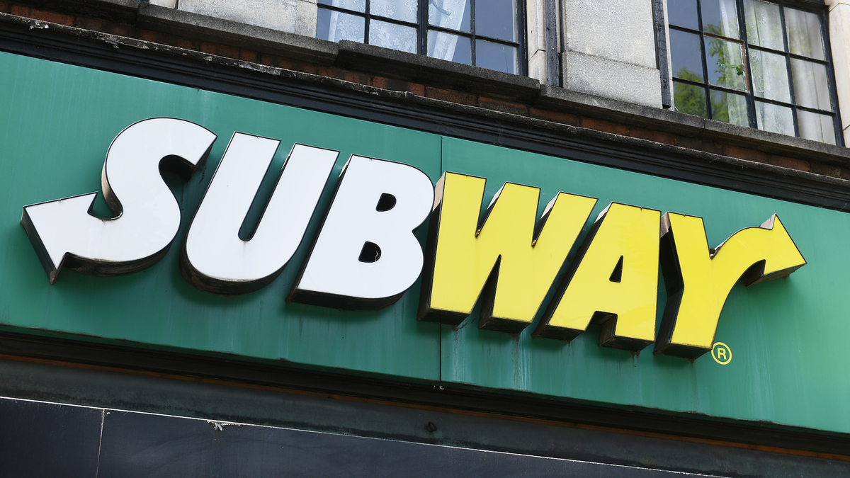 Subway to Sell Footlong Cookies at One Location