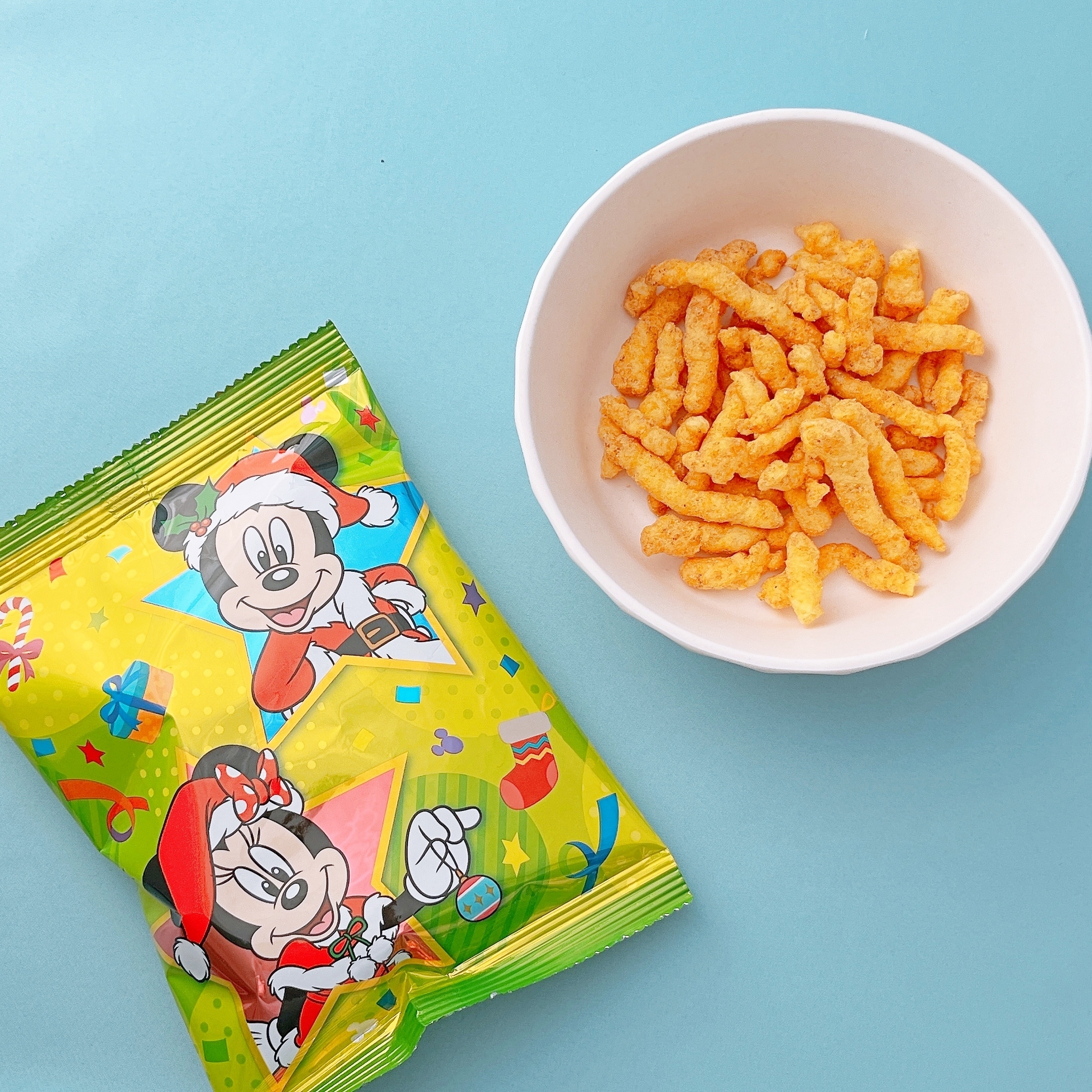 東京ディズニーリゾートのおすすめお土産「コーンスナック（スモークターキーレッグ風味）」