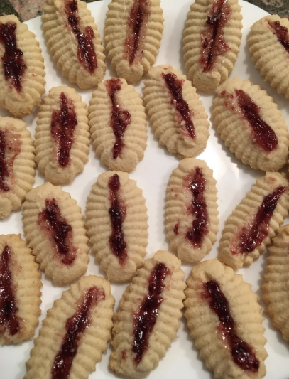 Biscuits that look like vaginas