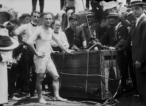 Harry Houdini in a crowd