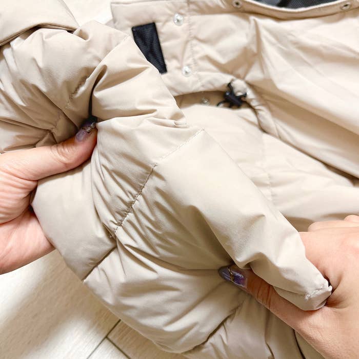 ワークマンのおすすめアウター「レディース洗えるフュージョンダウンジャケット」