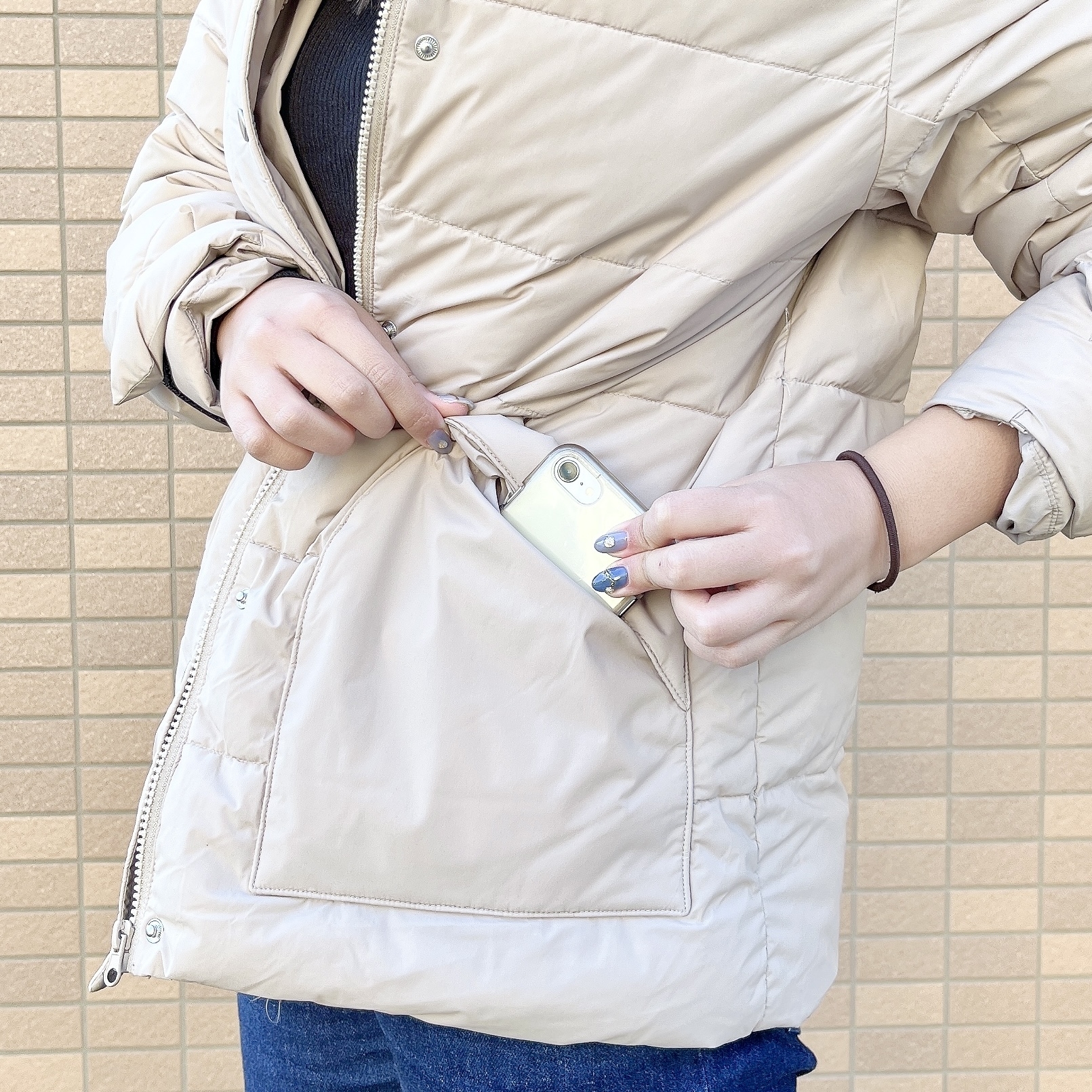 ワークマンのおすすめアウター「レディース洗えるフュージョンダウンジャケット」