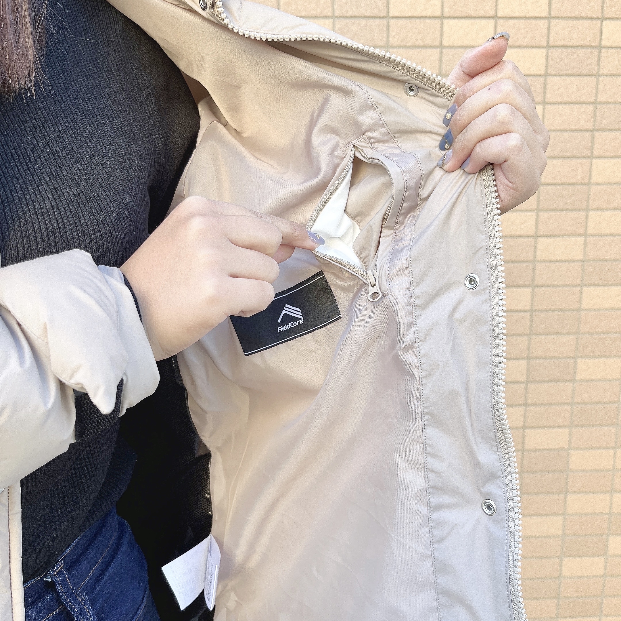 ワークマンのおすすめアウター「レディース洗えるフュージョンダウンジャケット」