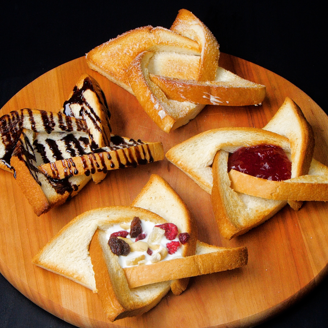 超簡単！！朝食！おやつ！♡手裏剣トースト レシピ・作り方｜Tasty