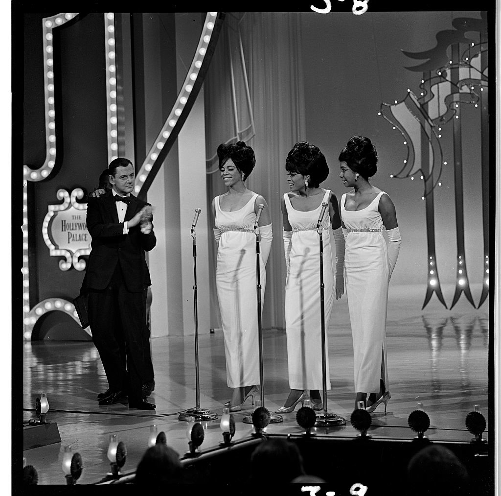 The Supremes on &quot;The Hollywood Palace&quot;