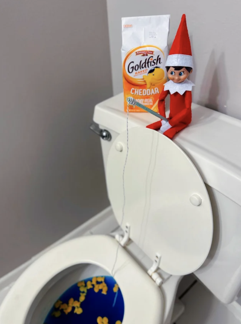 Best Pics Of Parent's Elf On The Shelf Traditions