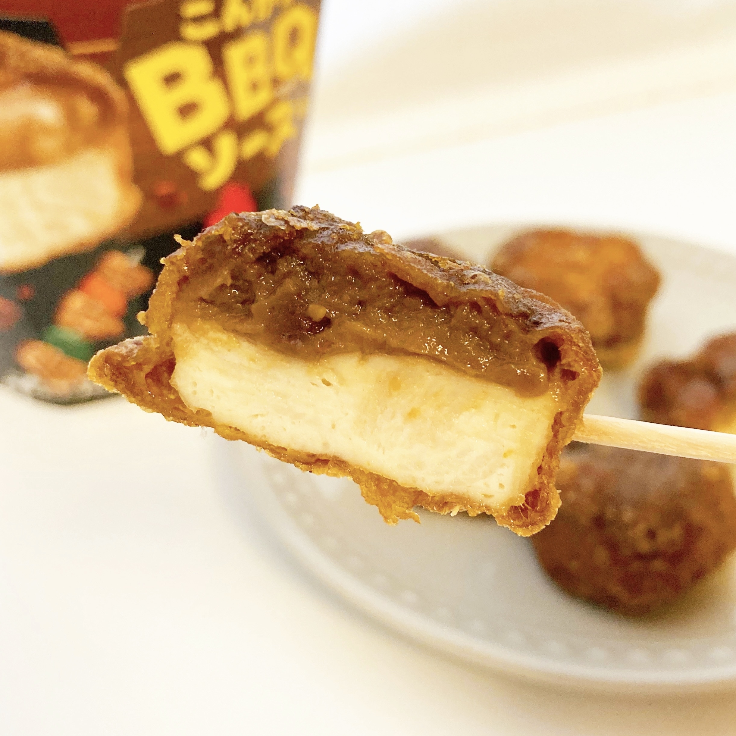 LAWSON（ローソン）の新商品「ソースinからあげクン こんがりBBQソース味」