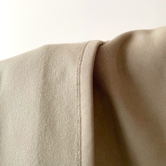 GUのおすすめボトムス「ヘビーウェイトスウェットナローロングスカート（丈標準82.5～89.5cm）（セットアップ可能）」