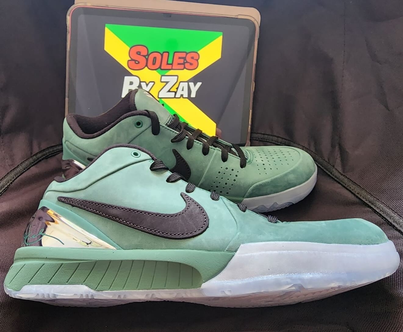 Kobe 4 protro green new arrivals