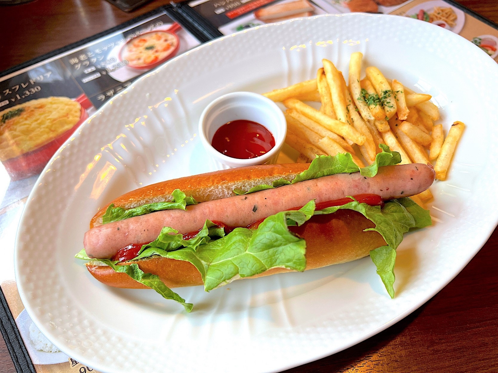 星乃珈琲店のオススメのフード「星乃ホットドッグ」