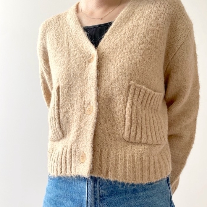 ZARAのおすすめカーディガン「クロップド ソフト ニットカーディガン」