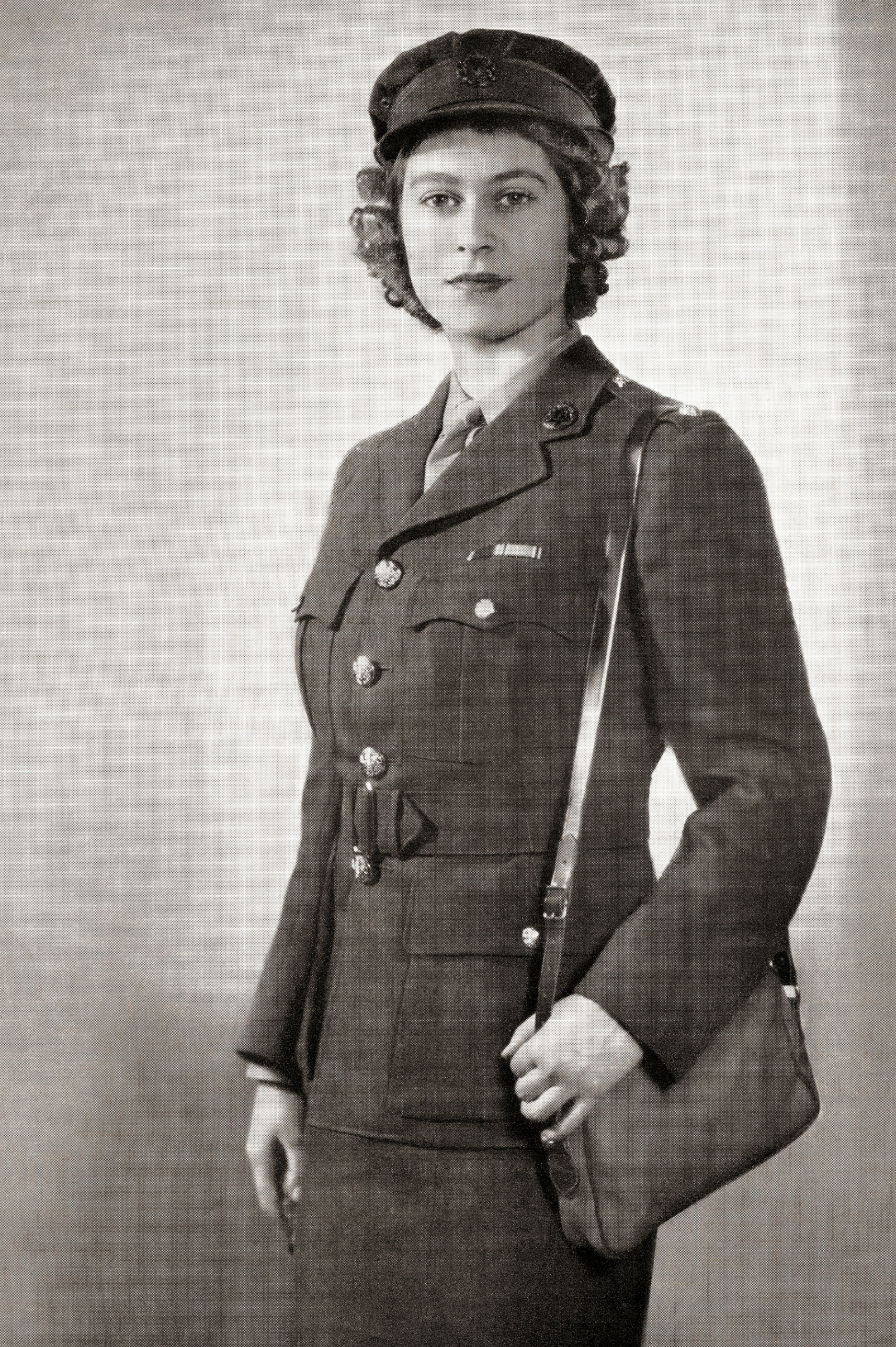 A young Elizabeth in a military uniform