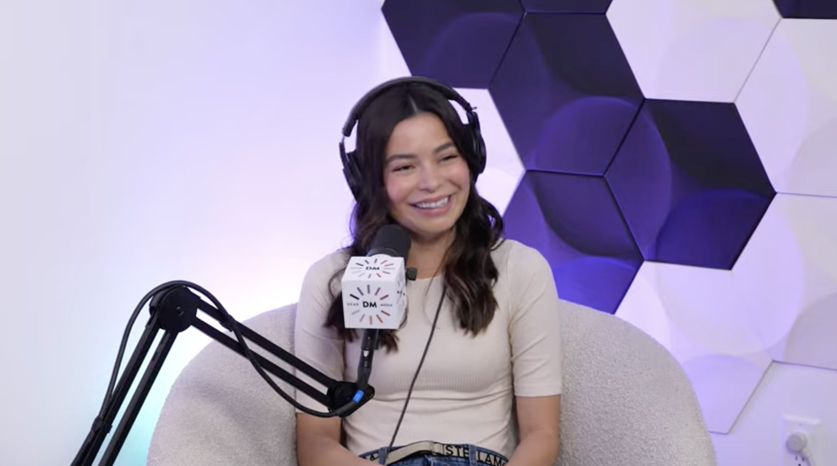 Miranda Cosgrove Told Josh Peck She's Open To Getting Drunk