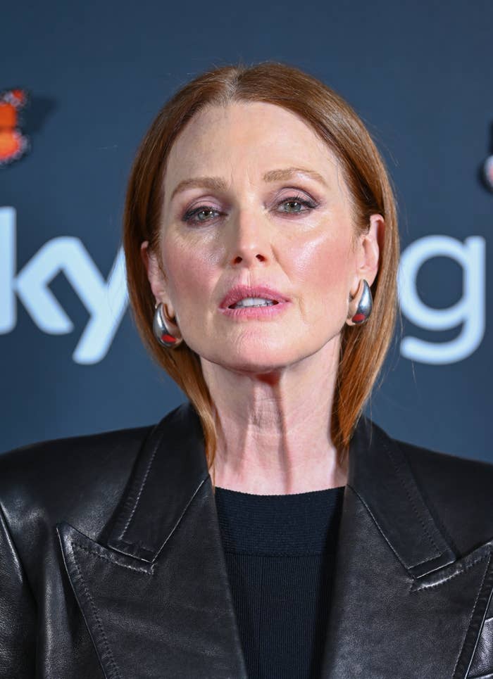 Close-up of Julianne at a media event