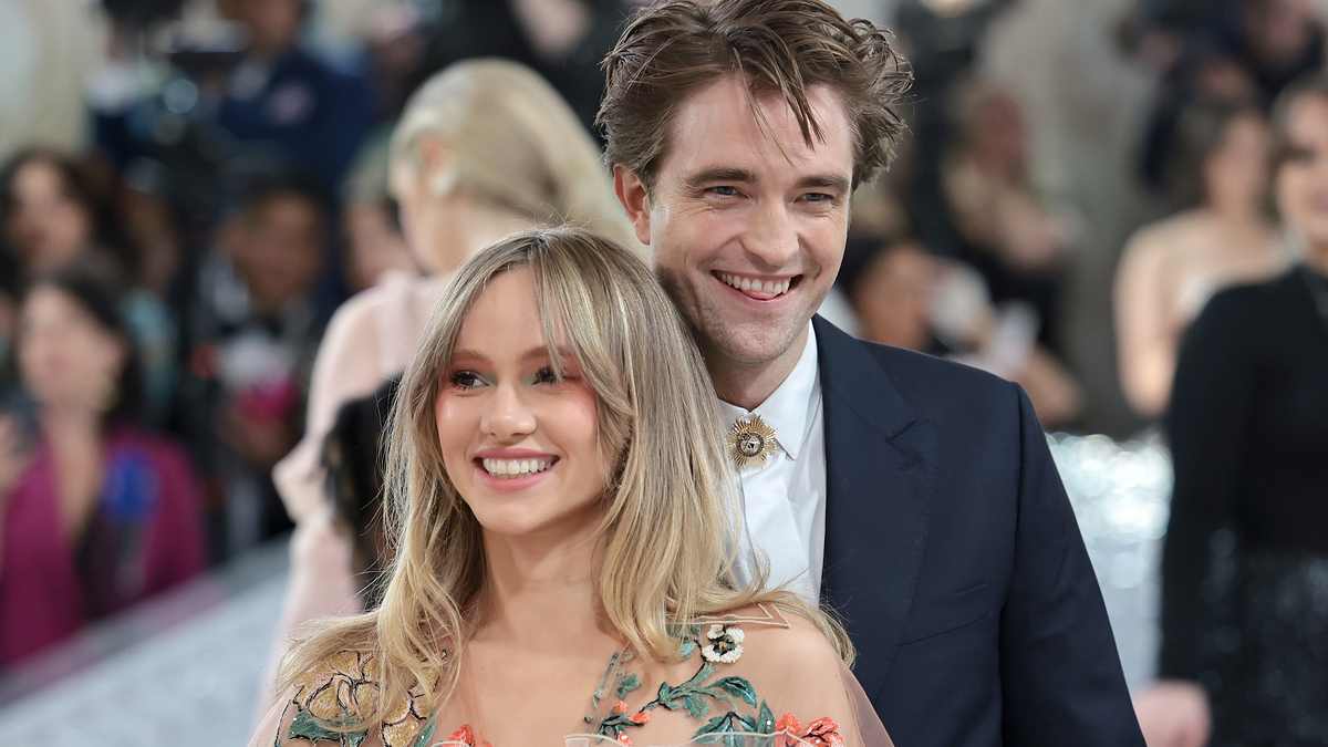 Robert Pattinson, Suki Waterhouse Engagement Rumors