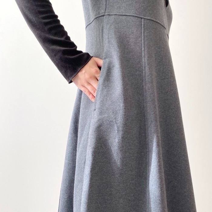 UNIQLO（ユニクロ）のおすすめワンピース「ブラッシュドジャージージャンパースカート（標準丈・116～127cm）」