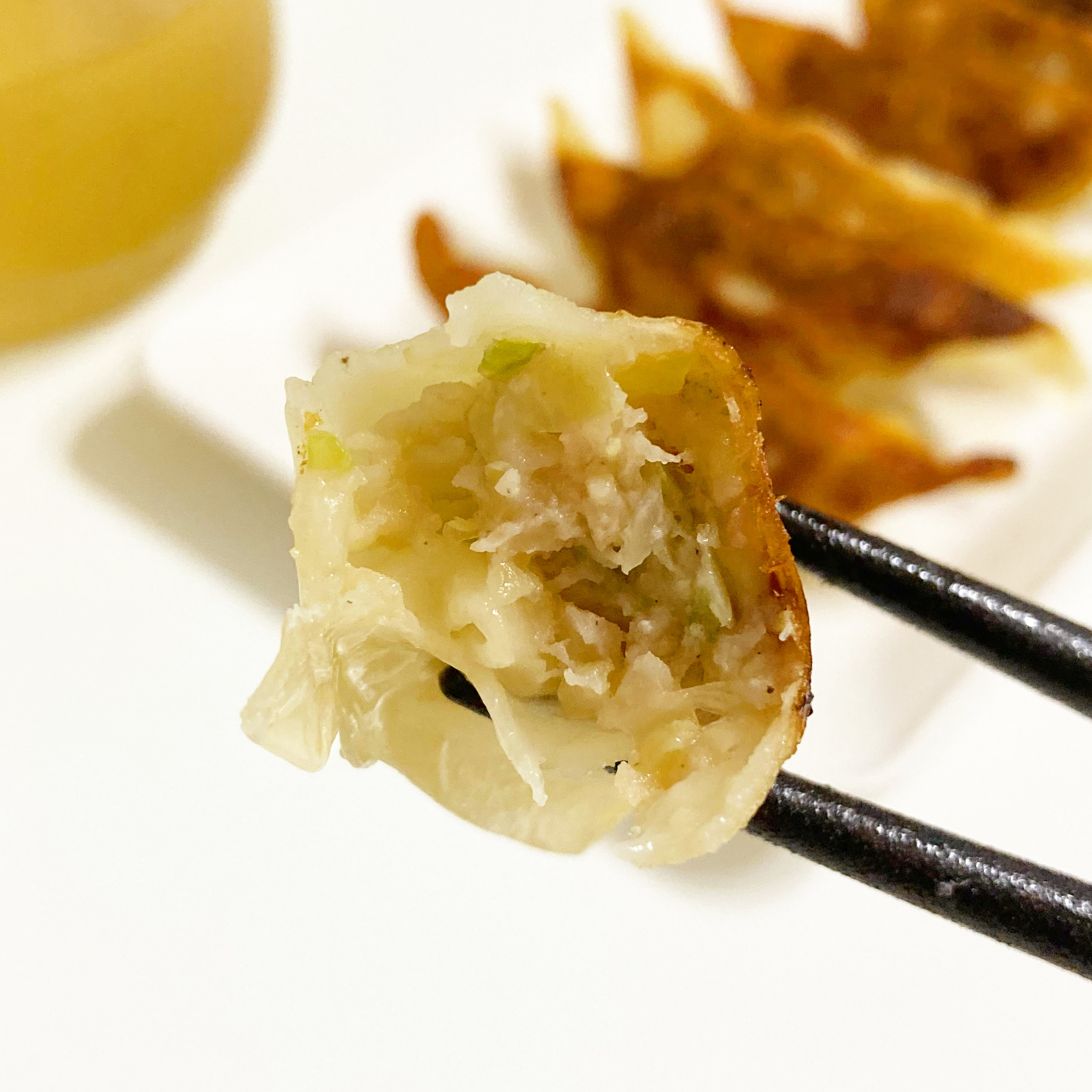 無印良品のおすすめ冷凍食品「にんにく不使用 国産野菜と豚肉の餃子」