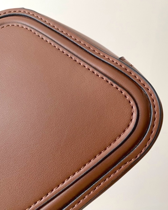 ZARA】オシャレすぎて即買いしちゃった！上品カラーの「レトロ