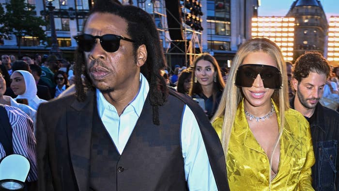 Beyoncé, Jay-Z, and Family Rented Bus to Tour NYC | Complex