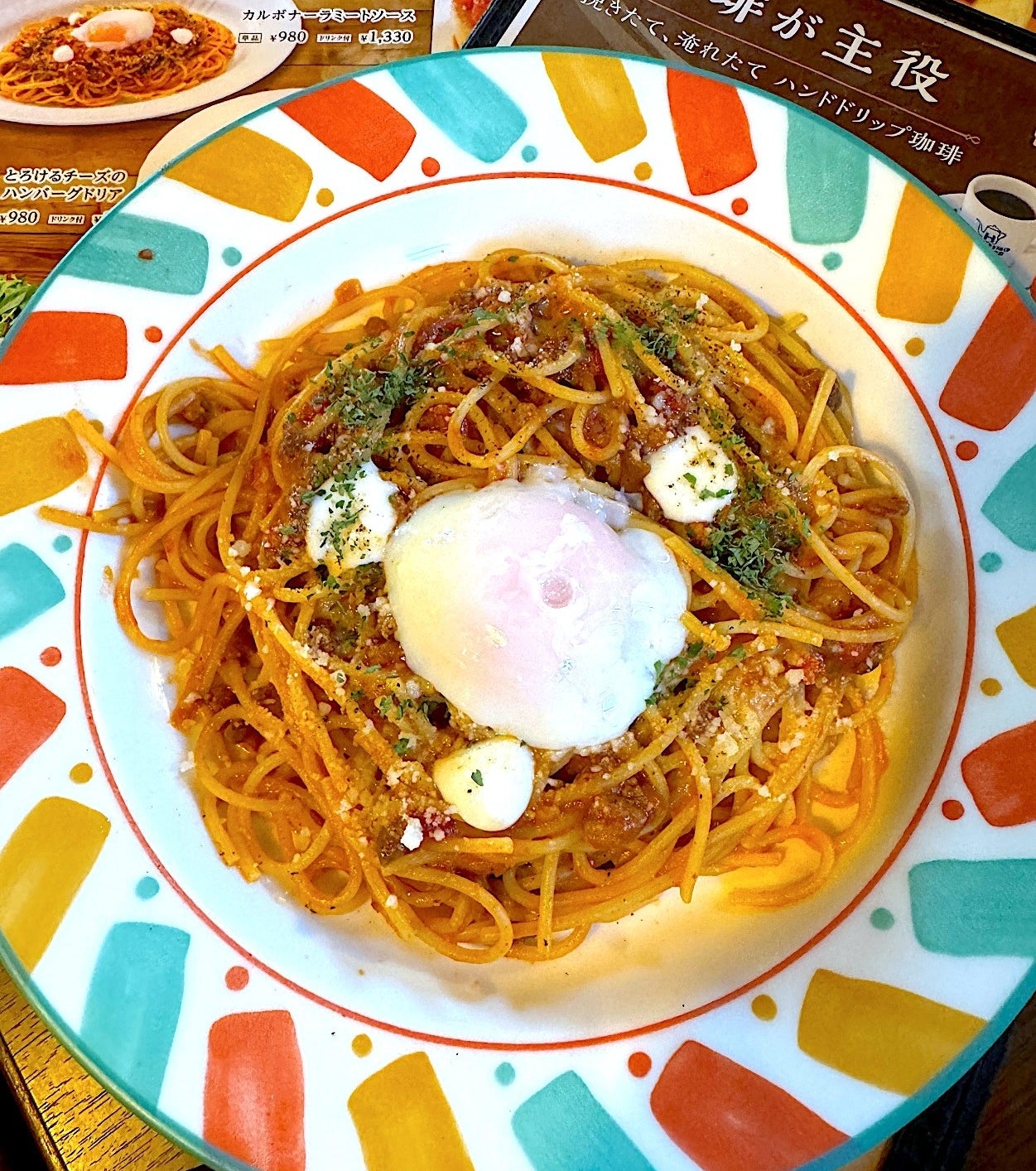 星乃珈琲店のオススメのフード「カルボナーラミートソース」