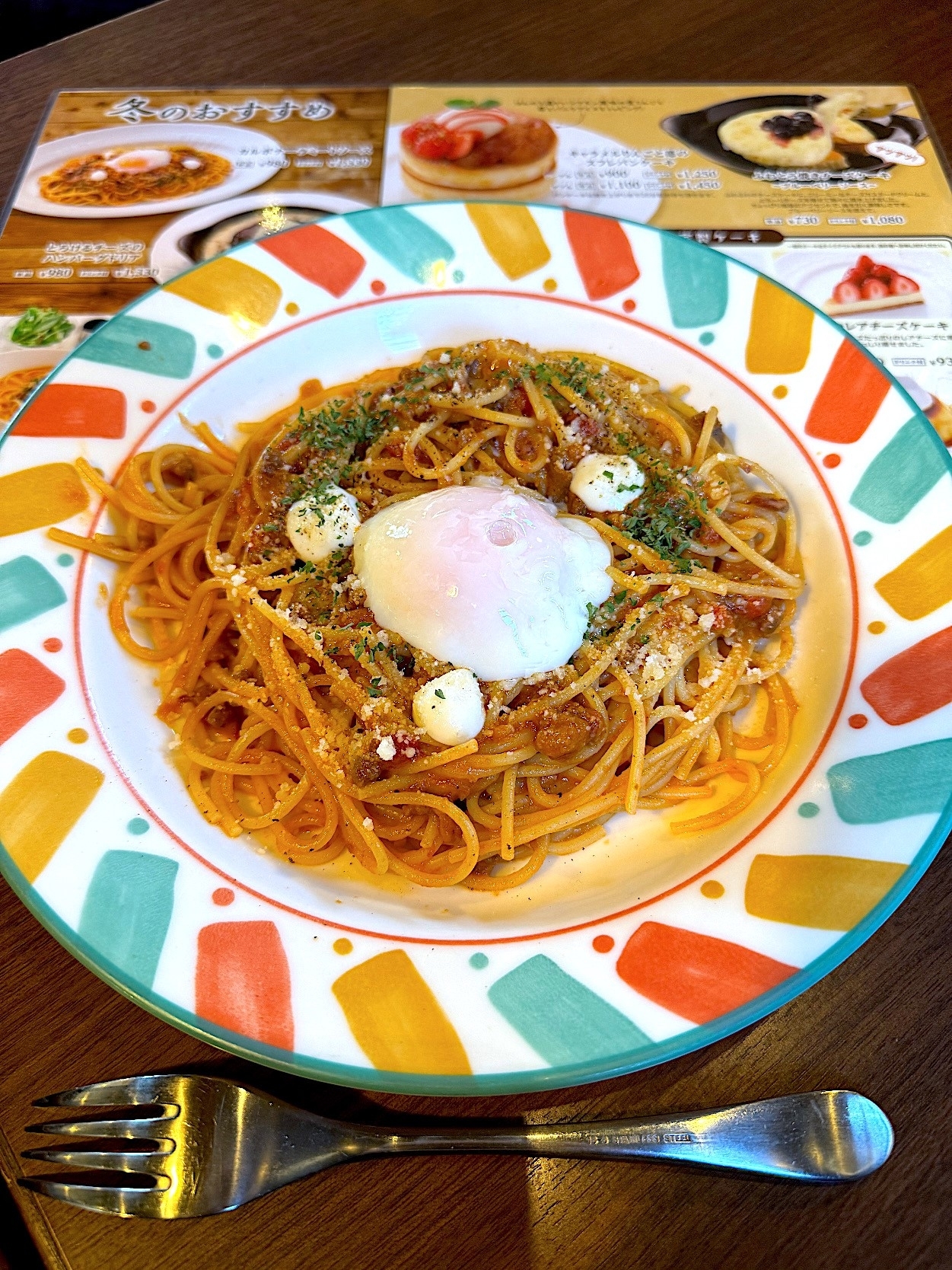 星乃珈琲店のオススメのフード「カルボナーラミートソース」