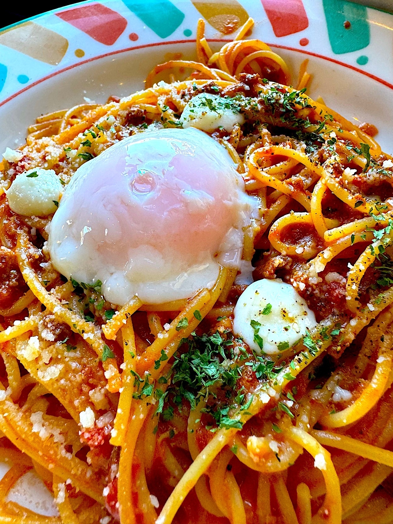 星乃珈琲店のオススメのフード「カルボナーラミートソース」